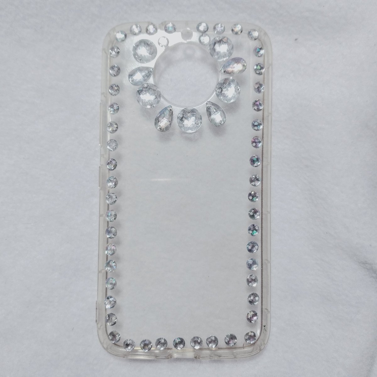 CanGraboizky26's tweet photo. 🎀Arranque con este nuevo emprendimiento hace poquito, son fundas personalizadas a gusto de cada uno hechas con mucha dedicación, del color y diseño que más les guste🎀 
Me ayudarían mucho difundiendo y siguiéndo mi página de Instagram: can.customcases 💫 https://t.co/XvSIA7hece
