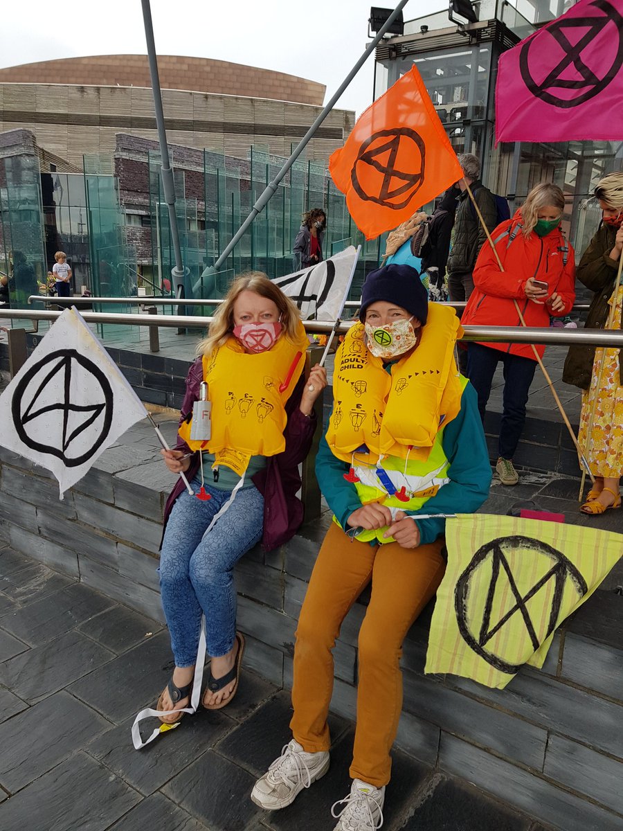 We survived the #CardiffRebellion Drown-in this morning. But will the world survive the #ClimateCrisis? #ActNow #WeWantToLive