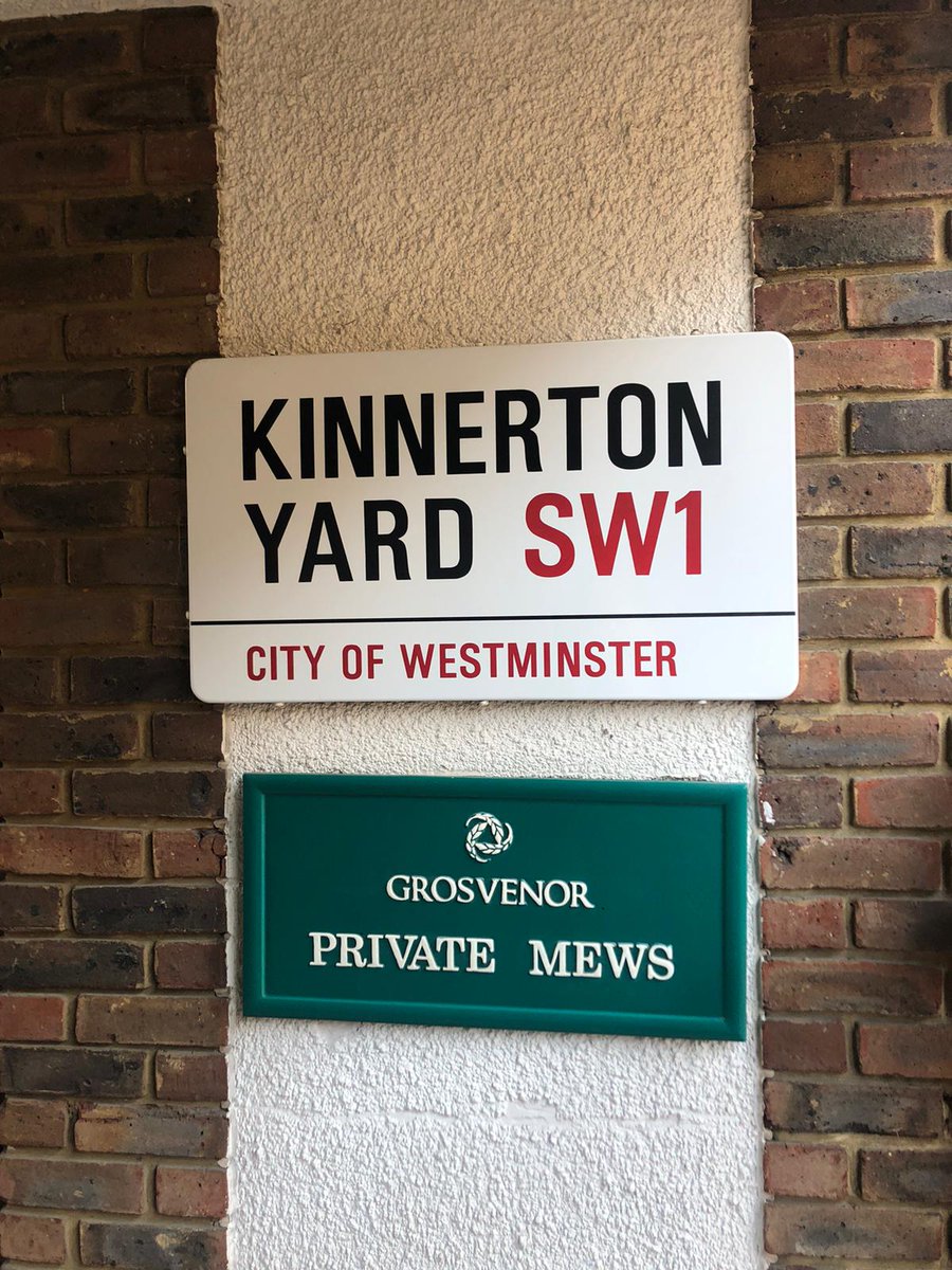FibrePrime's tweet image. Our @JtecComms engineers are out and about this week connecting Kinnerton Yard and Capener&apos;s Close as part of the Kinnerton Street scheme for @MgmtByGrosvenor @Grosvenor_GBI #belgravia #fullfibre #telecoms
