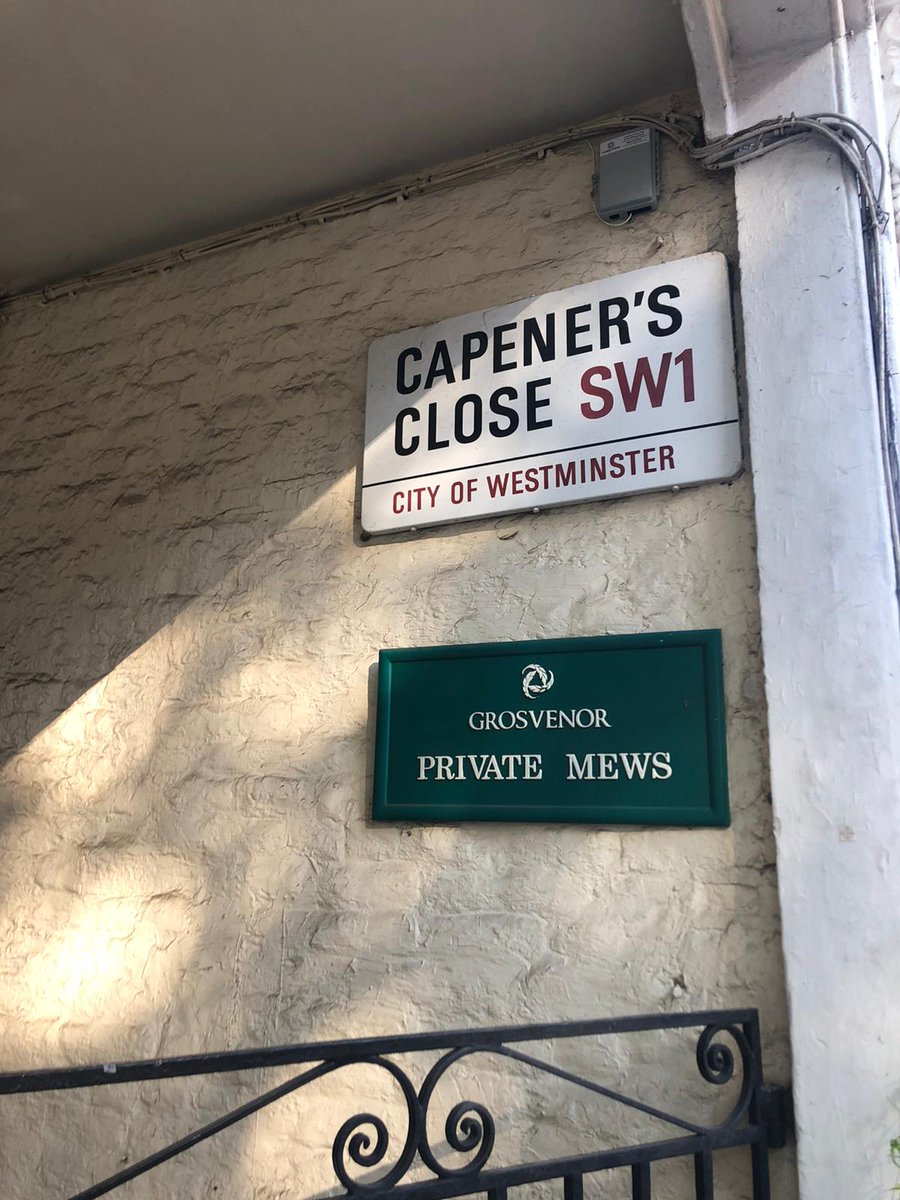 FibrePrime's tweet image. Our @JtecComms engineers are out and about this week connecting Kinnerton Yard and Capener&apos;s Close as part of the Kinnerton Street scheme for @MgmtByGrosvenor @Grosvenor_GBI #belgravia #fullfibre #telecoms