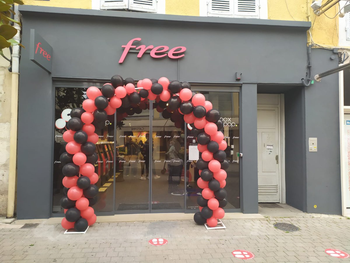 TomReynaud1789's tweet image. Ouverture ce jour de notre 96e #FreeCenter à @Bourg_en_Bresse, où la #FibreFree est déjà disponible sur +30000 logements 👊 Notre implantation au plus près des besoins de nos abonnés et prospects se poursuit à vitesse grand V 👉 Objectif 120 boutiques à fin 2020 #FTTH #Télécoms