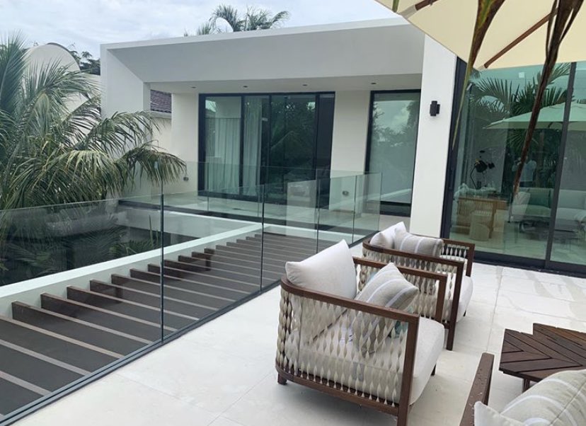 EasternEngGroup's tweet photo. ✏️ Our amazing team of Specialty Engineering for Structural Components performed the calculations for these gorgeous glass railings 😍 ! 
.
.
#teamwork with one of our favorite clients @glassrailingsofmiami 💜💙 https://t.co/ncz96WCcAQ