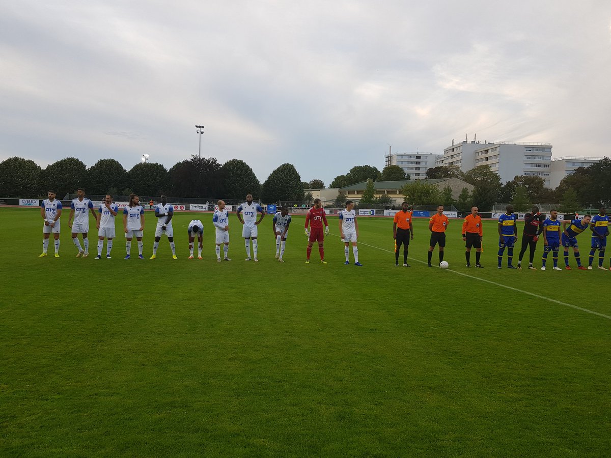 FC_Versailles's tweet photo. #ASPFCV C'est parti au Stade Léo Lagrange ! https://t.co/JHn6l1cW7T
