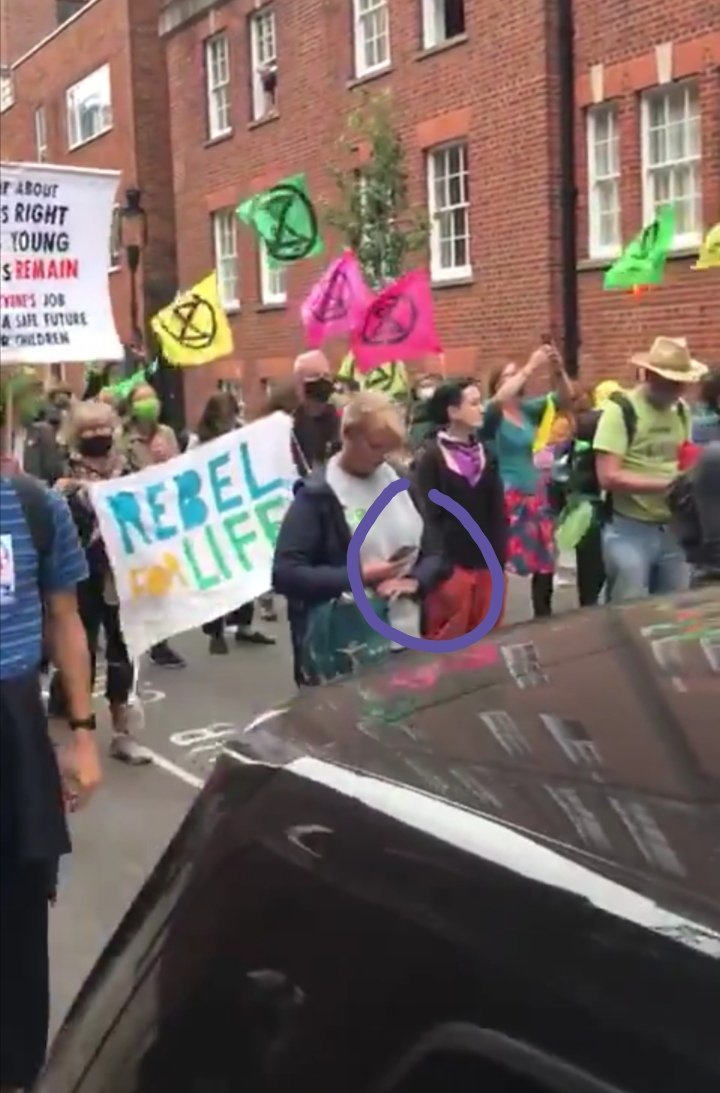 barbarossaoz65's tweet photo. @verydanimary @JuliaHB1 Your right, look at this conscientious woman on her Mobile phone and all the designer pumps too, being worn to save the planet #hypocritics https://t.co/FelFy2m6NE