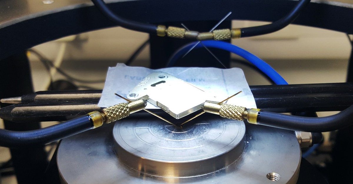 CommStrategies's tweet image. Batteries made from nuclear waste that can last a thousand years? Unfortunately not enough juice for an electric car or cell phone, but could power the millions of smaller devices and sensors that will become the backbone of the connected #IoT world.  buff.ly/3jBBjr3