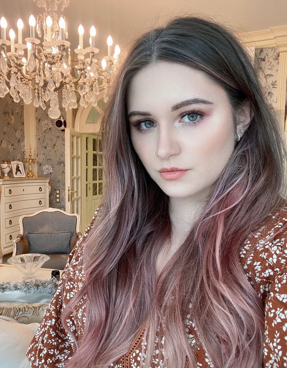 𝒟𝒶𝓇𝒾𝒶✨ tweet media