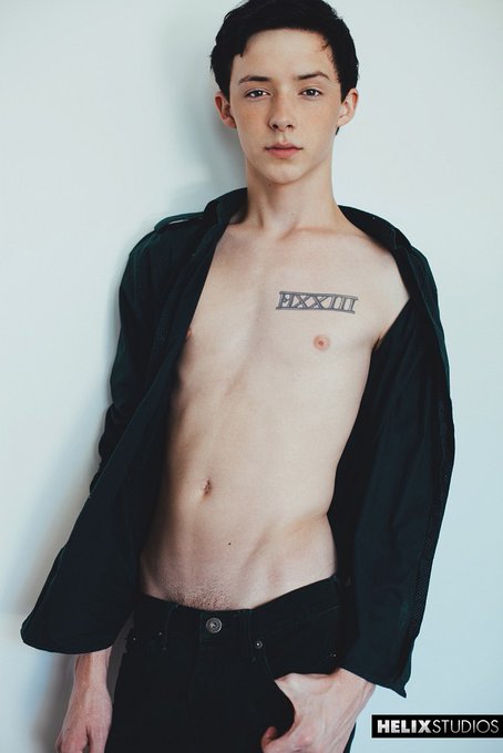 1 pic. Davey Brooks Fashion Shoot ? ? #twink #gay #photoshoot 

https://t.co/9yT1Vp5NWd https://t.co