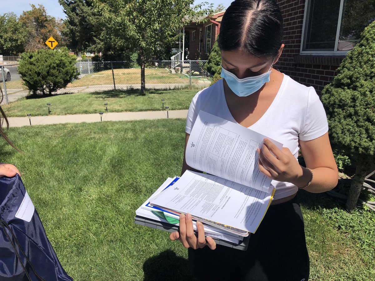 TVDanRascon's tweet photo. East High Teacher Paige Parks out making personal visits to her students in preps for school to start next week. @slcschools #goingextramile #TeacherStrong @KSL5TV https://t.co/4Mx7q6Fo8r