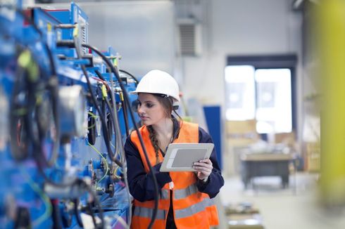 56% of manufacturers will kick off pilot programs in the next 2 years. Find out how to make sure your edge program is a success.  bit.ly/32Rr9vC