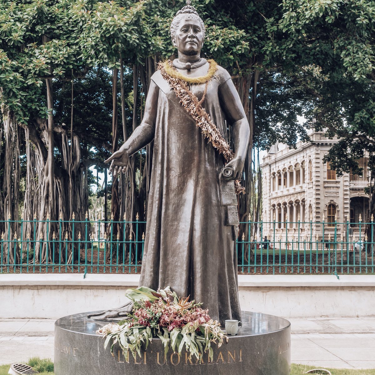 Happy Birthday to Queen Lili'uokalani! ❤️💛
Born on September 2nd, 1838, Queen Lili'uokalani was our only queen regnant and the last sovereign monarch of the Hawaiian Kingdom. She ruled from January 29, 1891 until the overthrow of the Hawaiian Kingdom in January 17th, 1893.
