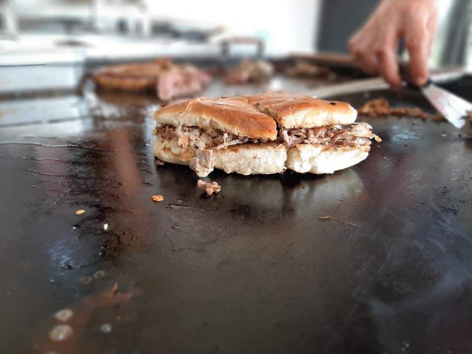 Arandas_Jal's tweet image. ¿Cuáles son los mejores tacos de Arandas? 🧐 Pregunta difícil 😋😋