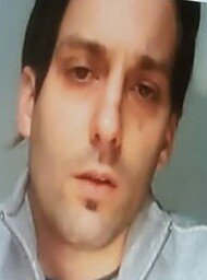 Julieta Riera tenía 24 años, la estrangularon y la arrojaron al vacío en Paraná. Al femicida Julián Christe, hijo de la ex jueza Ana Stagnaro le dieron hoy el beneficio de prisión domiciliaria en el mismo departamento del femicidio!.
Justicia por Julieta!!💜