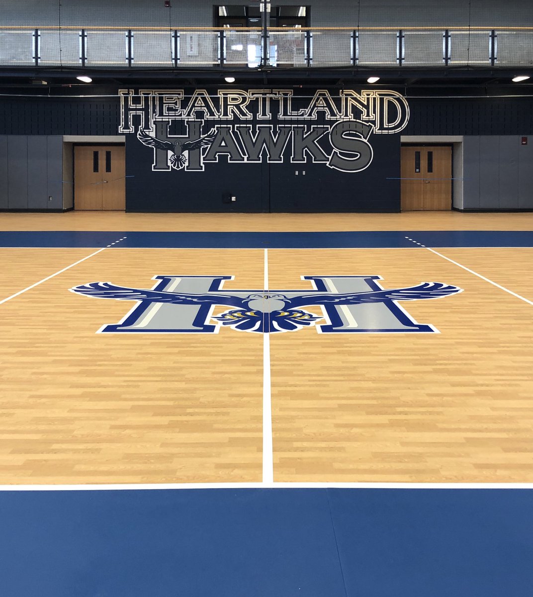 HCCVolleyball's tweet photo. Welcome home, Hawks. https://t.co/pZQPnCcjil