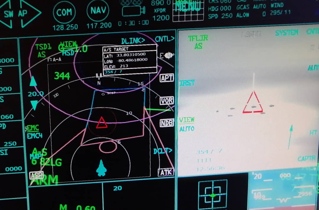 FLOANVirtual's tweet photo. #F35BCombatReady ✈⚔ 🐍05A &amp; 🐍86, pilotos de nuestra #NovenaEscuadrillaVirtual 🇪🇸, realizan el curso de adaptación al #LockheedMartin #F35B #LightningII ✈, el cual se desarrolla en #MCASBeaufort (#KNBC - #SouthCarolina 🇺🇸) &amp; #IVAOUSA 🇺🇸 durante este mes de septiembre. https://t.co/5UW2inmlsy