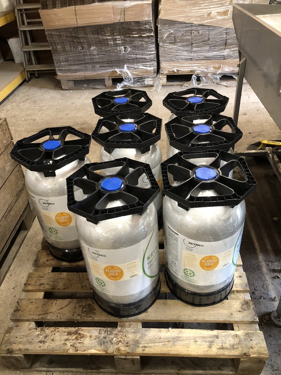 tuttsclumpcider's tweet image. More @KeyKeg filling this afternoon #ReadingGold 😊 #propercider