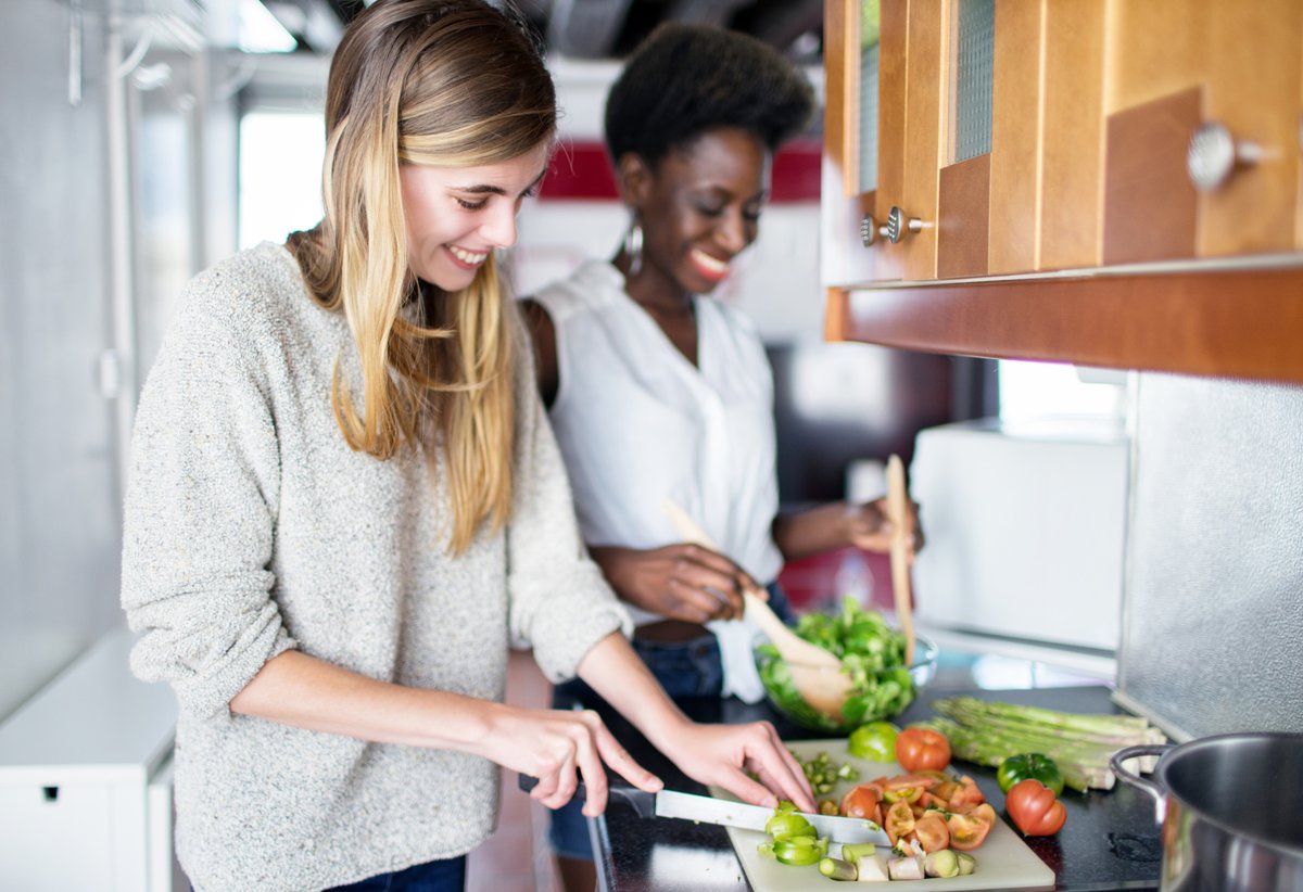 ThisCountsSJMed's tweet photo. Cut your risk of developing type 2 diabetes in half! Register for the Health in Action program at Saint Joseph Health System and work with a partner to develop good exercise and nutrition, like reducing sugar intake. Register or learn more by visiting https://t.co/ILIO9udtAy https://t.co/jKfjNOF4eX