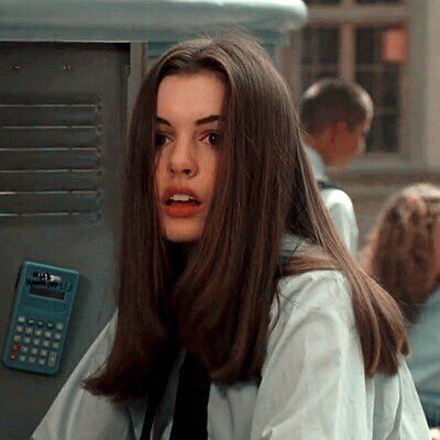 33. Anna Hathaway