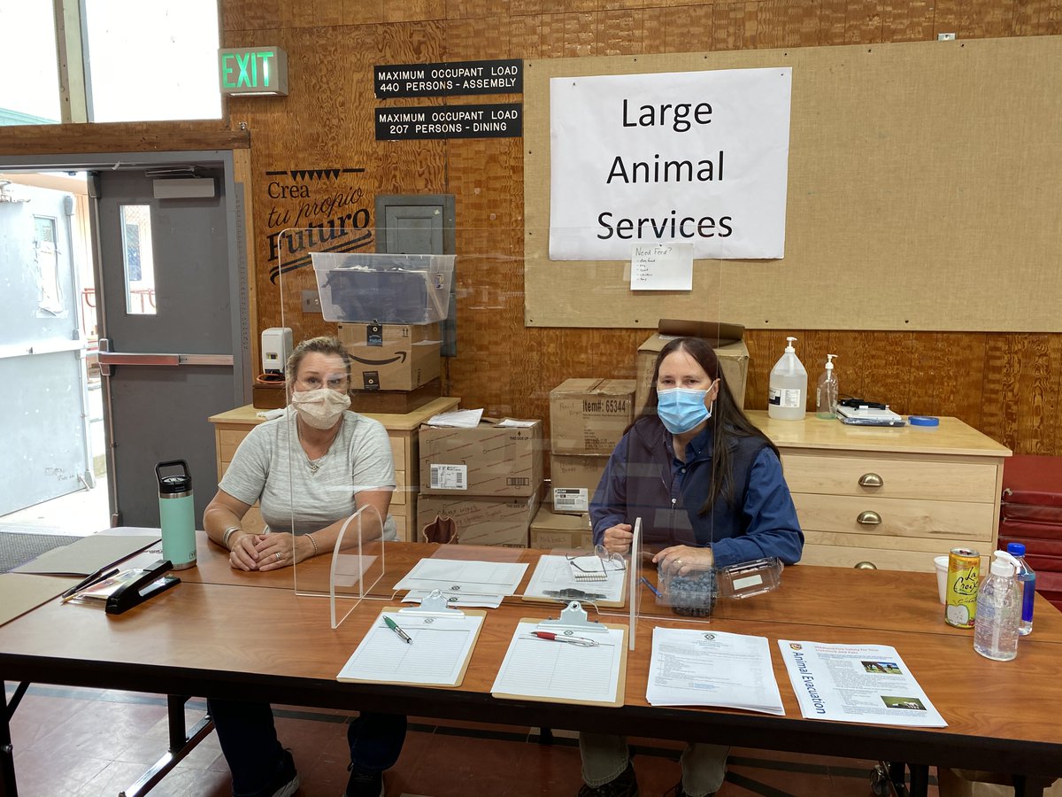 SMCHSA's tweet image. HSA is now at the Local Assistance Center in Pescadero from 10am-7pm daily to assist @sanmateoco evacuees impacted by the #CZULightningComplex Fire. FEMA and other vital resources are also available to assist residents impacted by this devastating fire.