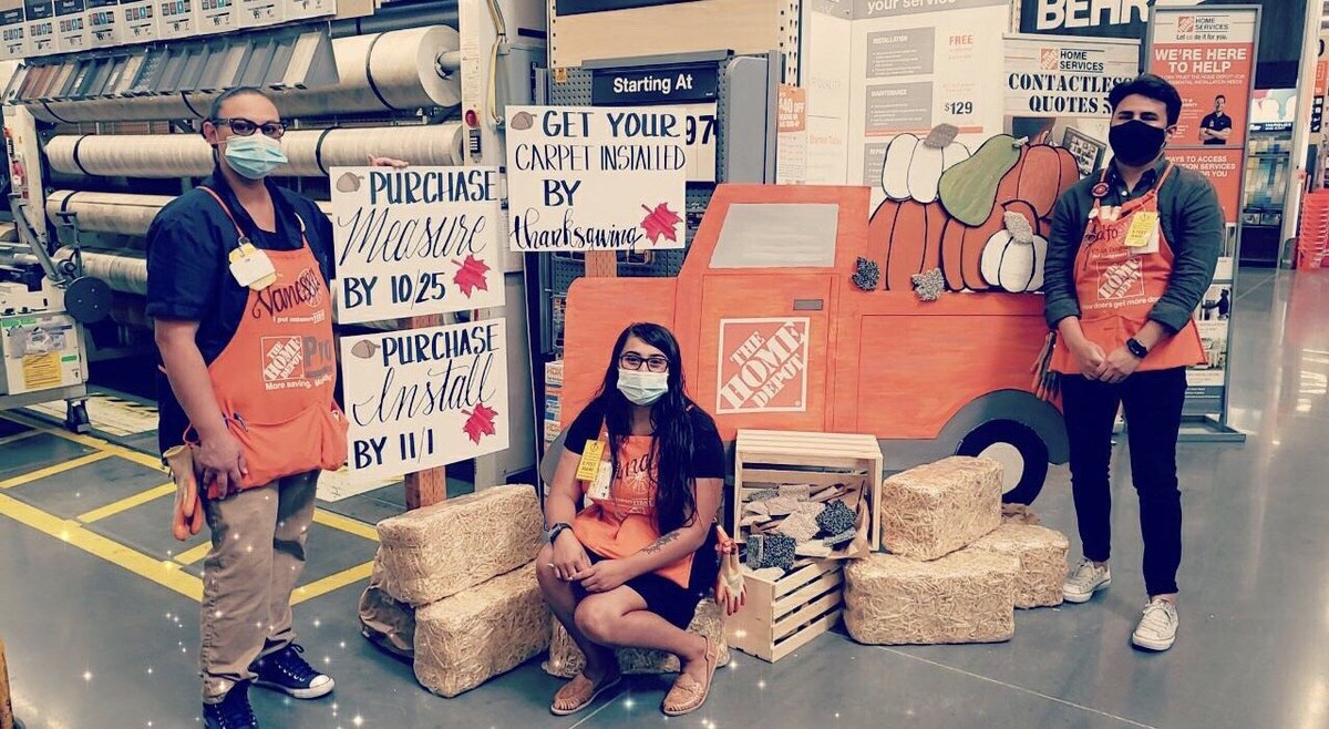 The countdown to Thanksgiving 2020 has started @HomeDepot8966.  Thanks to the collaborative Pro, Front End and Specialty Teams for your creativity!!  #THDHolidayCarpet #TakeYourShare23 <a href="/chucksterPNW/">Charles Howrey</a> <a href="/LeahVienhage/">Leah Vienhage</a> <a href="/JasonBallDM198/">Jason Ball DM198</a> <a href="/CorporateLarry/">Larry Lane</a>