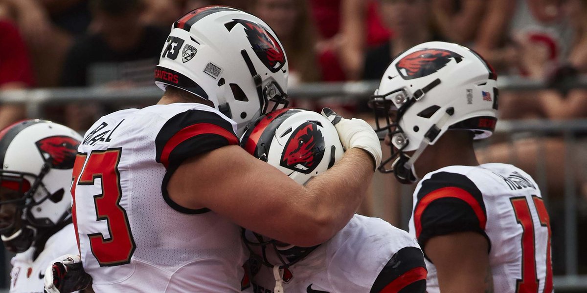 PFF_College's tweet photo. Highest TD scoring % in the red-zone last season: 

▪️ Oregon State - 85%
▫️ Texas - 80%
▫️ Ohio State - 80%
▫️ LSU - 79% https://t.co/vZkfiaO8D4