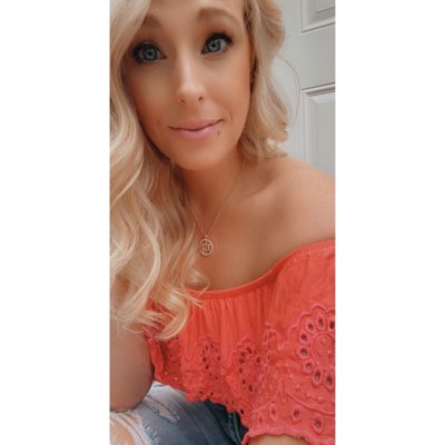 meeshellrenae's tweet photo. #NewProfilePic https://t.co/q2pwobFHzp