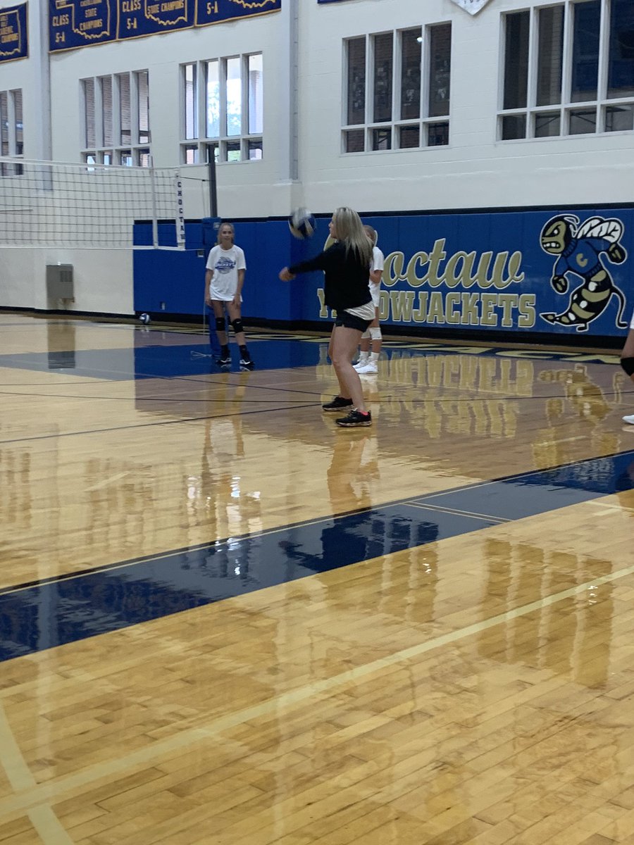 Former Yellowjackets <a href="/ashtonmarie727/">Ash</a> and @hanna_paige17 passing along their knowledge and skills to the next generation. Thank you ladies for your love of the game and Choctaw Volleyball!