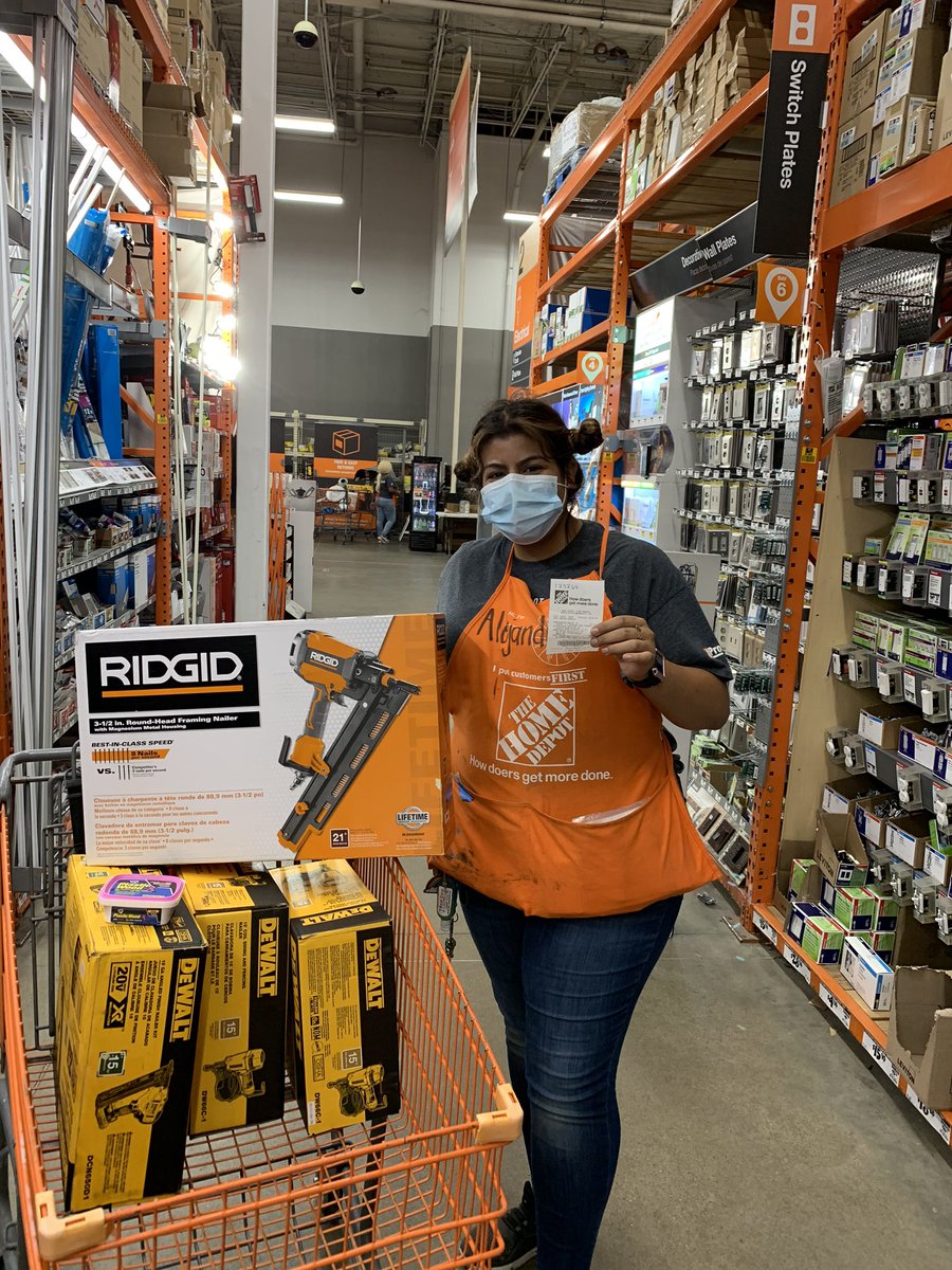 jdducres's tweet photo. Awesome $1300 recovery buy @AlePaintgirl11 Way to go! @jnkflitsch @TaraTuckerTHD @RSalemi https://t.co/IRuX8IpY67