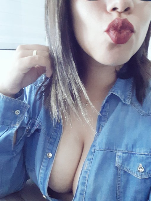 Boa noite moresssss Estou online no @Cam4_Star   #PEITOAWARD #Camgirlonline #cam4 https://t.co/le5fg<a class="tags" target="_blank" title="On Twitter" href="/?out=eyJ0eXAiOiJKV1QiLCJhbGciOiJIUzUxMiJ9.eyJpYXQiOjE3MjIxNTQ4MjAsImlzcyI6InR3cG9ybnN0YXJzLmNvbSIsIm5iZiI6MTcyMjE1NDgyMCwiZXhwIjoxNzUzNjkwODIwLCJyZWRpcmVjdF91cmwiOiJodHRwczovL3R3aXR0ZXIuY29tL0NhbTRfU3RhciJ9.QR-2XJT8gIHOUar9zzXHxfKn-C6pa4dH3cNH9d3Ok2R6-XpAWwpwVkN_NwWSfNfofxlGbwjU2nQHG2z15OFS6w">@Cam4_Star</a><a href="/tag/cam4"class="tags"><span>#cam4</span></a><a href="/tag/camgirlonline"class="tags"><span>#camgirlonline</span></a><a href="/tag/peitoaward"class="tags"><span>#peitoaward</span></a>