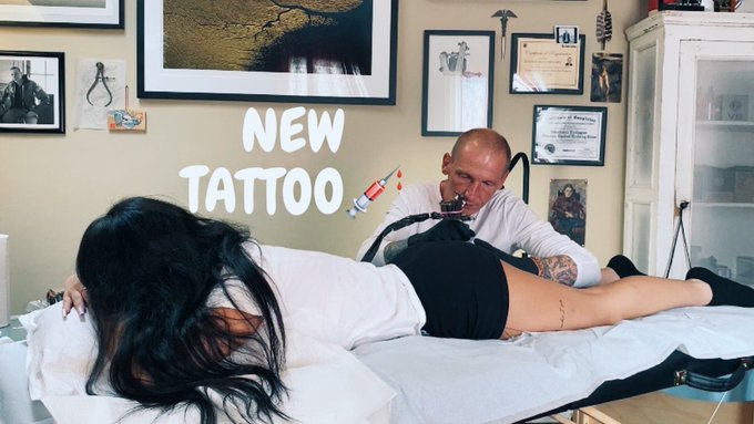 Watch Sahlt's leaked NSFW photo on TwXstars