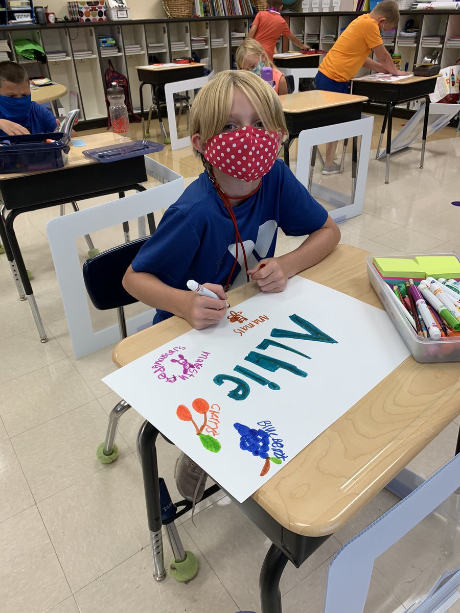 FoustxMath's tweet photo. Students enjoyed making their name posters this week. We are learning about each other and building a classroom of caring learners.@MarysvilleEVSD @NorthwoodES https://t.co/tLDpmuSgLr