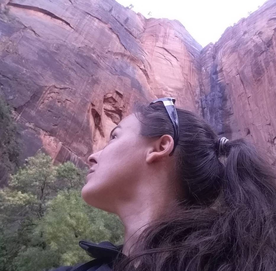 'Life is full of miracles you just have to open your eyes and let God in to see them at work'. 😄🙂youtube.com/watch?v=0M5Gp3…
#TodayIWokeUpInParadise #AMarionThang #sweetmelody #marionfiedler #usa #zionNationalPark #craterLake #paradise #duo #sweetOctober #nationalpark