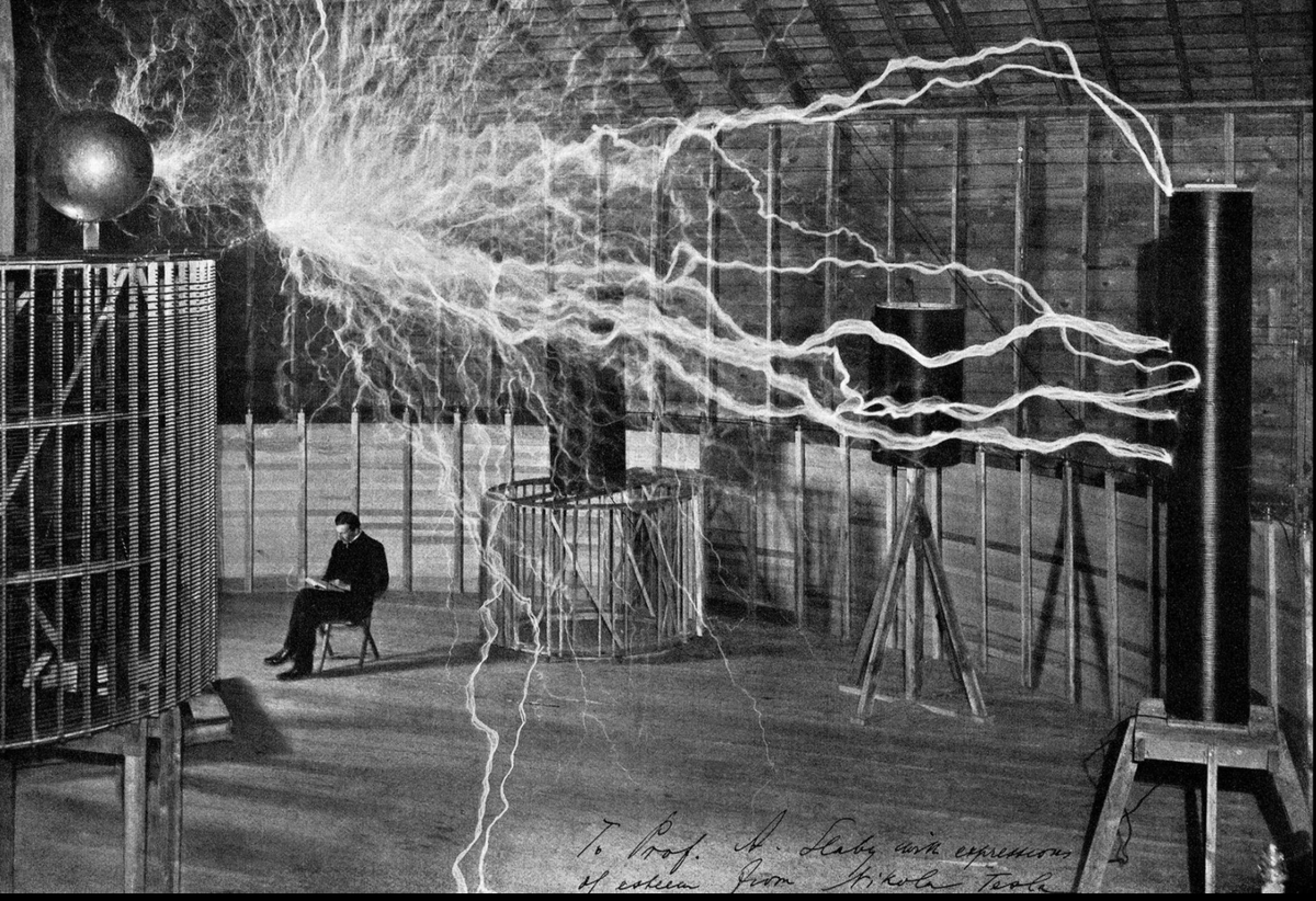 Nikola Tesla was the greatest inventor of his era. He died penniless and alone, swindled by both Thomas Edison and JP Morgan. A thread 