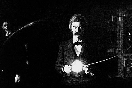 (Aside) Nikola later ascribed his recovery to reading the works of Mark Twain. The men later became friends, spending time at Tesla's lab. Pictured.