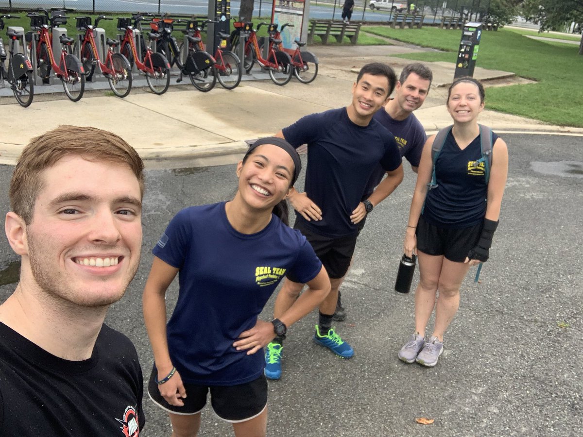 Can’t tell you how much fun I had in Washington DC this morning! You will  do more with a team than you will on your own.  Please tell friends to try a workout.  Email admin@sealteampt.com

You will love it! 💪🇺🇸
