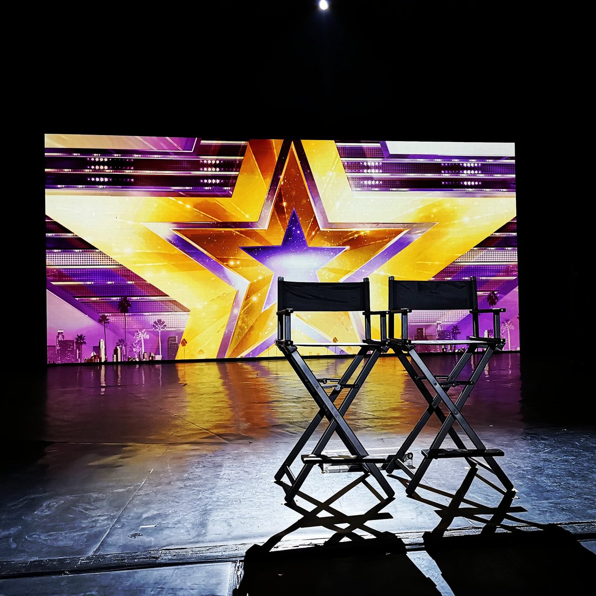 Lightwave Theatre Company tweet media