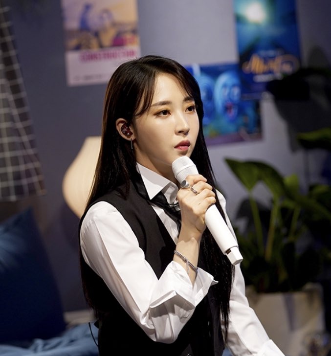 And how perfect and adorable did Moonbyul look that day 