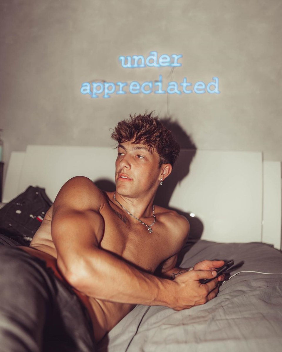 Tayler Holder
