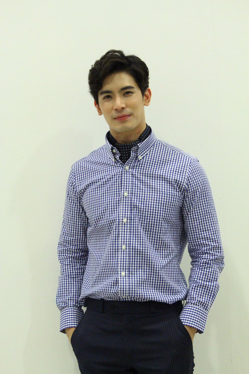 sonyukedotcom's tweet photo. วันนี้ใครว่างๆ ไปเจอพี่สน @SONYUKE ที่งาน Crafts BKK 2020 ไบเทคบางนา ฮอล 98-99 ตั้งแต่ 14.00 น. เป็นต้นไป #sonyuke #sonyukedotcom #craftsbangkok2020 #craftsbkk2020 #bitecbangna #photobyvampireann #03SEP2020 https://t.co/xXcrclRWoq