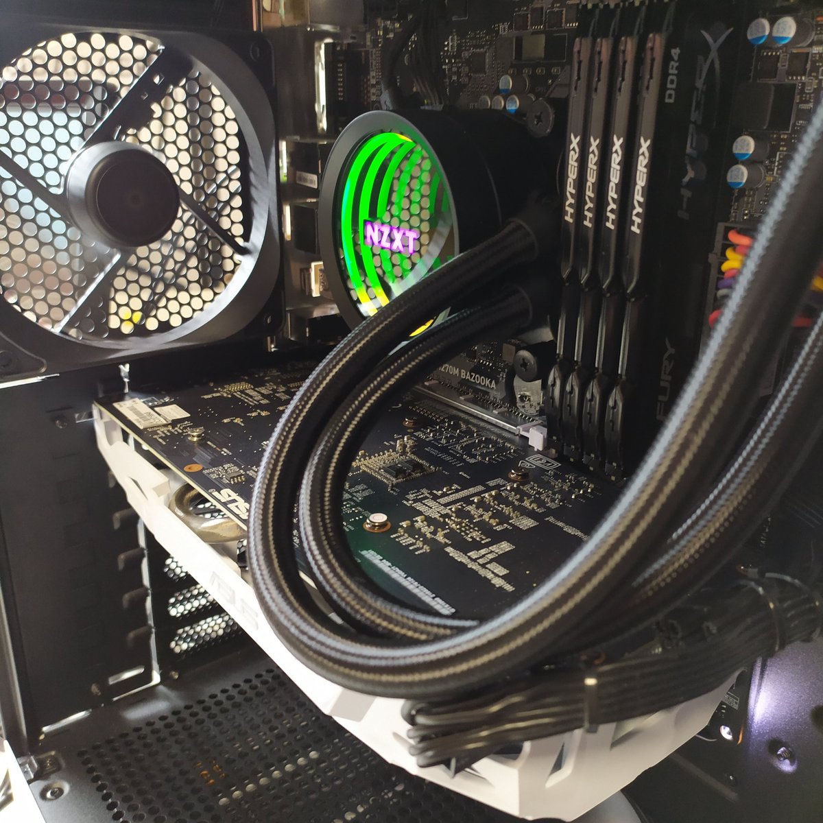 turinconinform's tweet photo. Que color? 💡

@NZXT_ES @NZXT_ES  #pcgaming #GamingPC https://t.co/ZFJ3T4L3sU