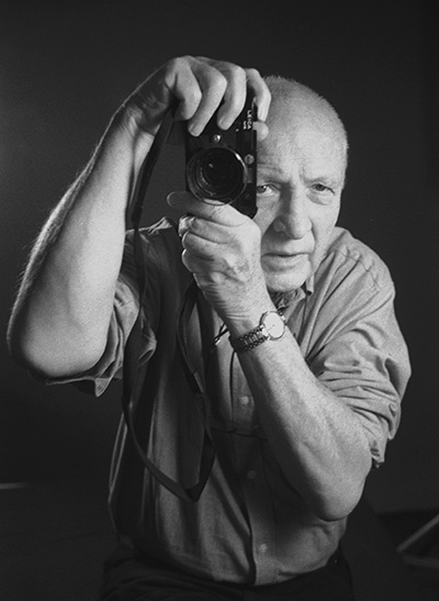 Os invitamos a disfrutar de la última entrevista realizada a Jürgen Schadeberg, por Vicente Dolz, para la revista 1X Magazine.

gallery.1x.com/blog/permalink…

Hasta el 30 de sept. podéis disfrutar de HAPPY HOUR,  su última exposición.

Librería Railowsky
c/ Grabador Esteve 34. Valencia