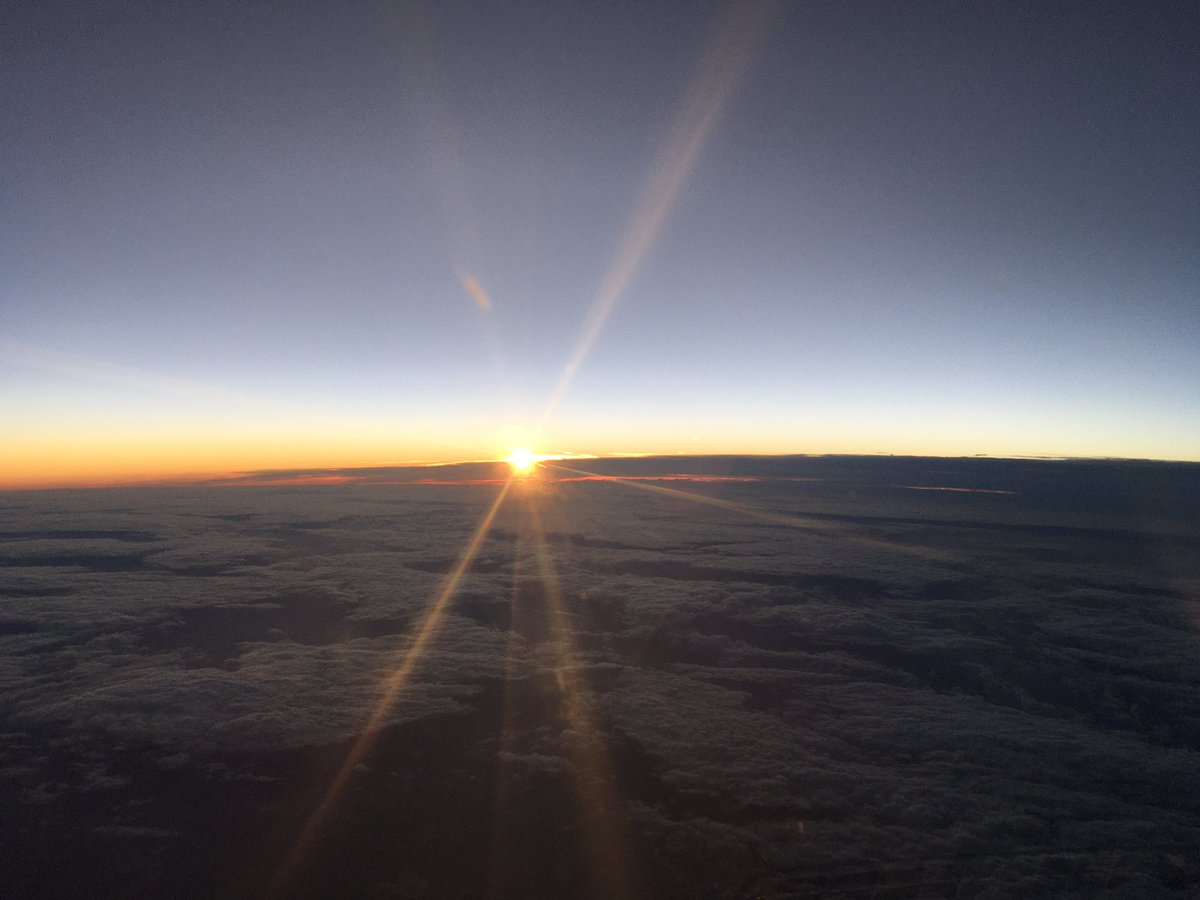 Good morning Wednesday. Sunrise over the Atlantic, heading home.#A350
