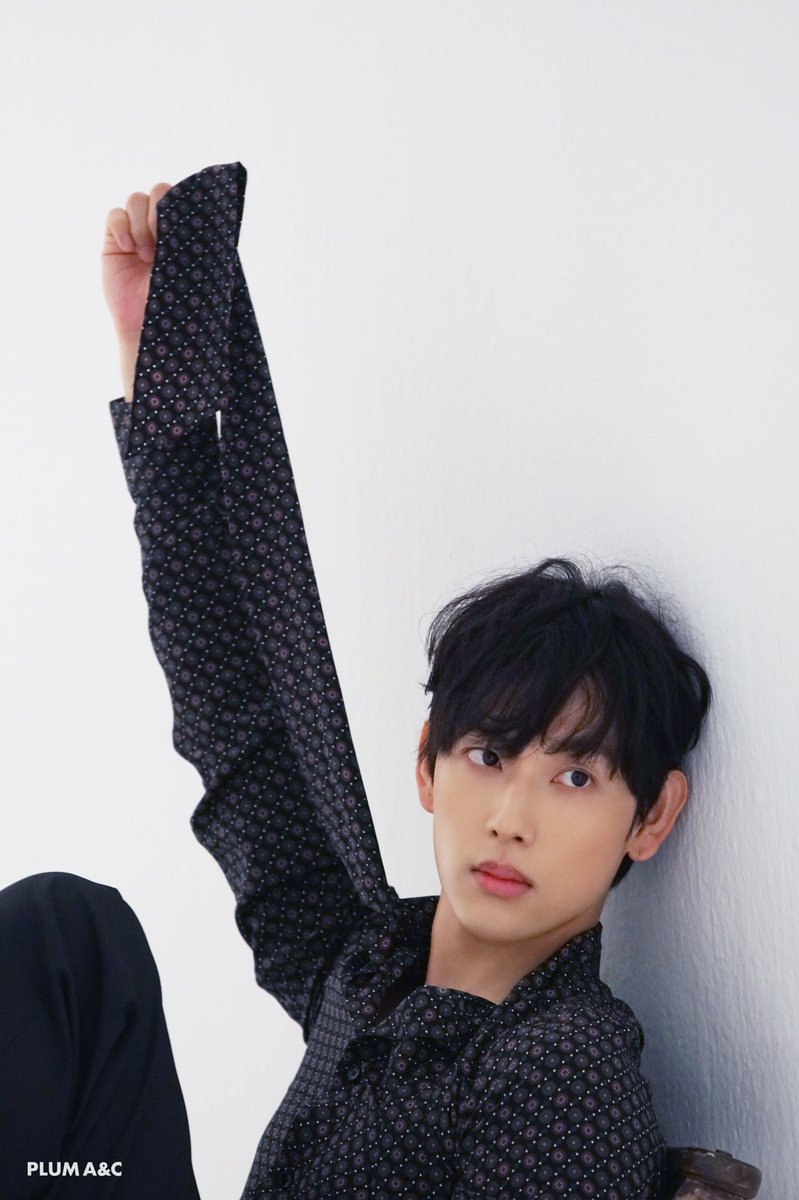 HS_OB_'s tweet photo. 태어나줘서 감사합니다......... https://t.co/aW8ddXLvBB
