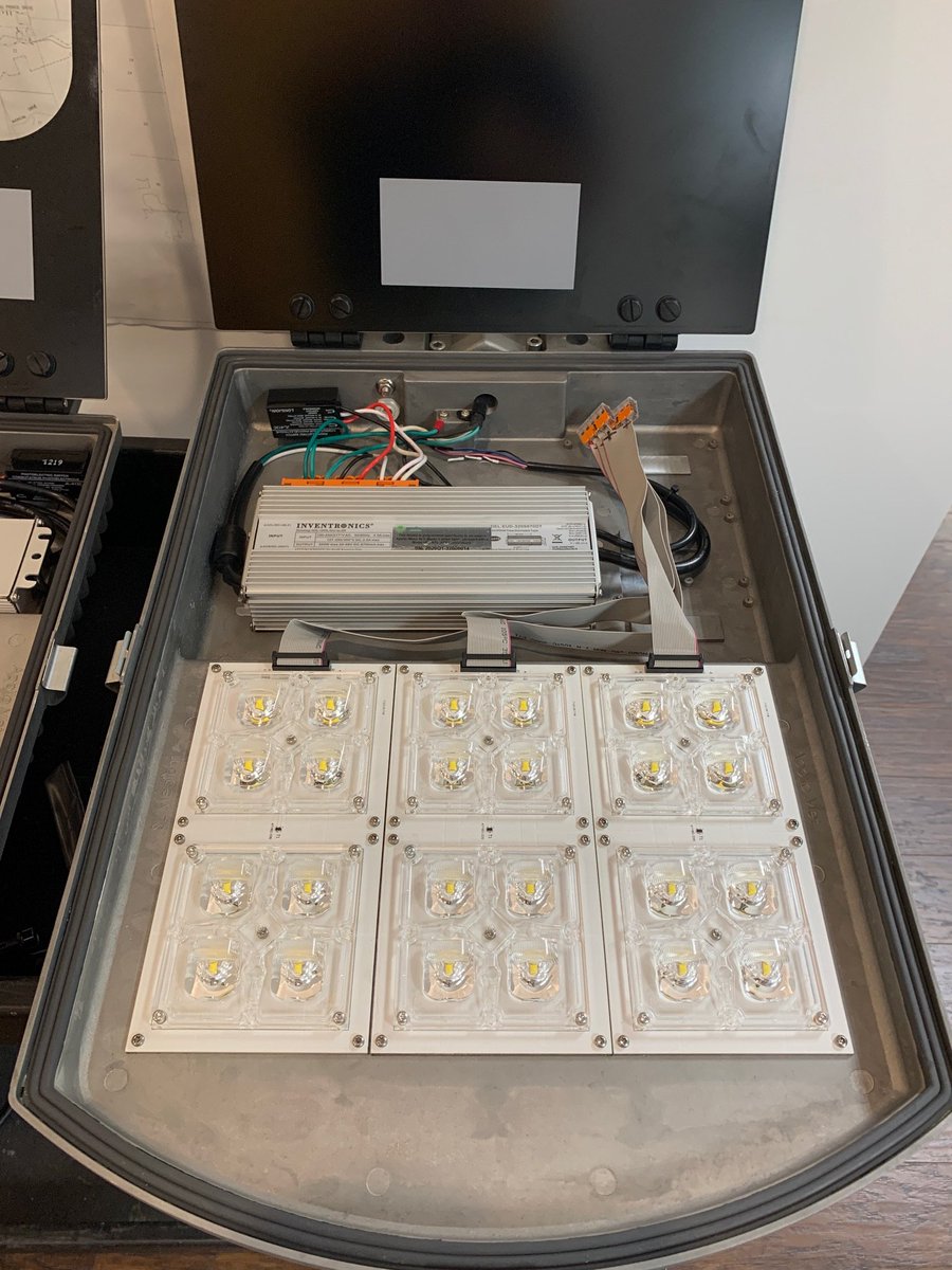 ApolloMetro's tweet image. Take a look inside the Apollo SL Medium #LED #streetlight
ow.ly/zdrW50ALq5Z