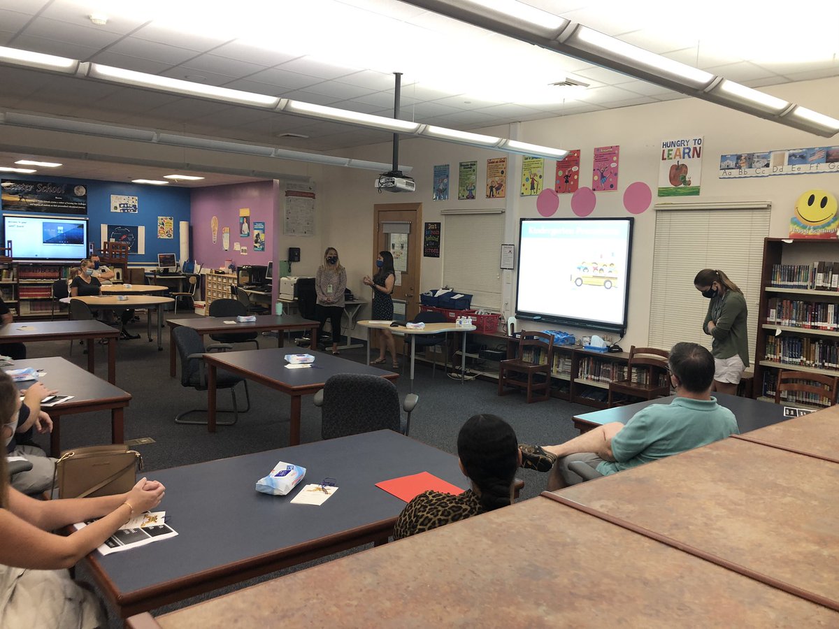 Center School hosted our incoming Kindergarten families! Today was an awesome day as we got to meet so many new members of our Center School community. Safely distanced, our staff did an amazing job sharing what school will look like starting next week! Amazing day! #ellingcen