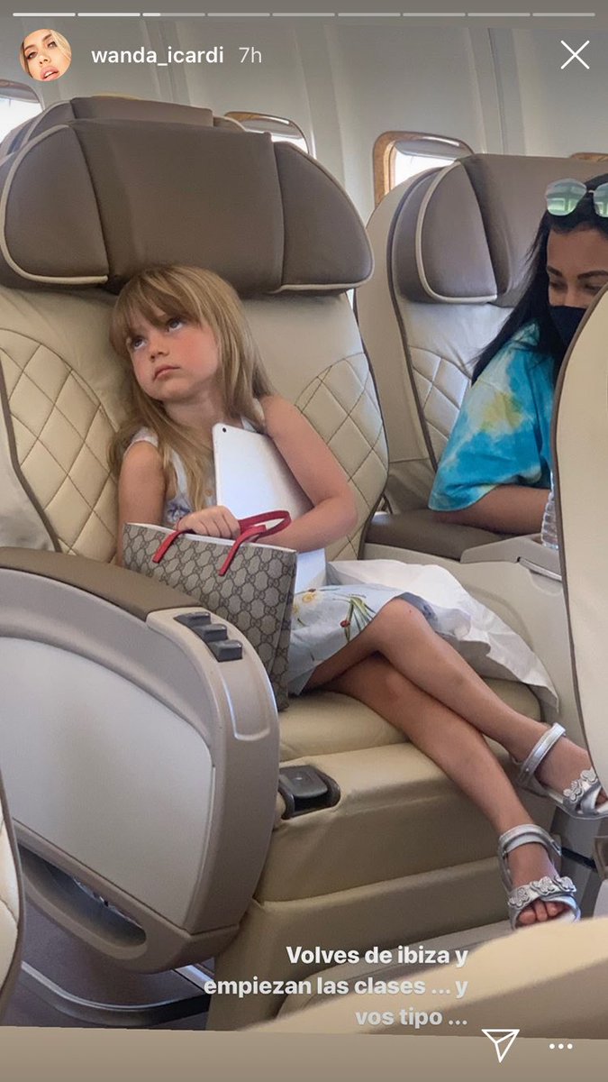 celinacetc's tweet photo. Dios que ganas de pasarla mal como Isabella Icardi https://t.co/Uz4vOS7xQL