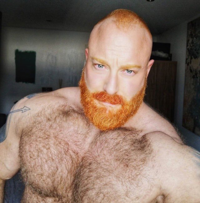 September 2, 2020 #hairsome #hairychest #hairygay #hairyfan #scruff #beardedhomo #beard #hairymen #gay