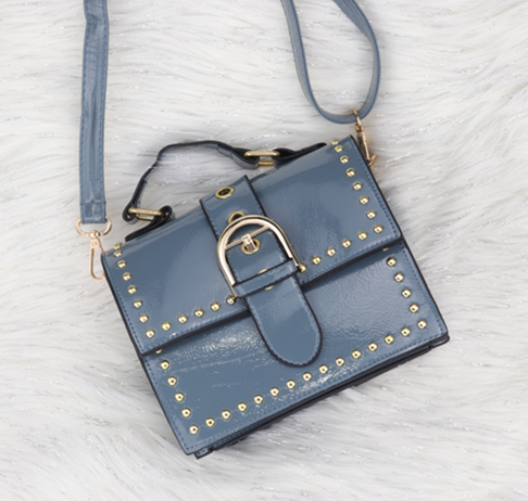 If you need leather travel bag, the first thing that comes to your mind should be ANGEDANLIA. #leathertravelbag #leathermessengerbag #softleatherhandbags