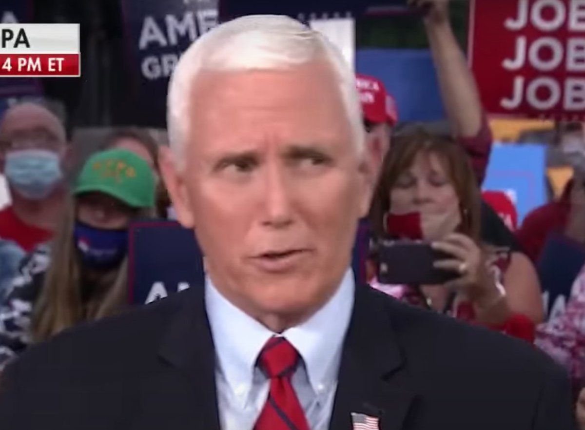 14/ Pence then leans his torso toward Baier whilst suppressing a smile. He's also displaying an asymmetrical morphology with his mouth/lips as he speaks.