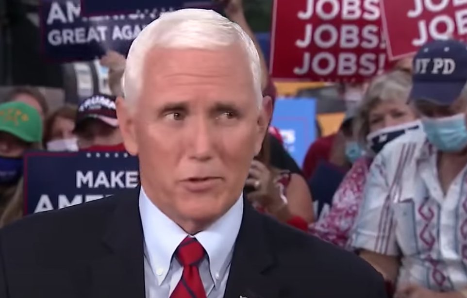 19/ Pence's torso leaning amplifies his, "that's a silly question" emotional feign. It also makes his smile somewhat easier to suppress (even though he's unsuccessful).