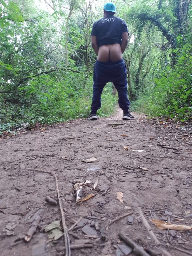 Parkesy_5's tweet photo. #mooning #ass #bums #buns #barebutt #barebutts #sunsoutbunsout #sunsoutbumsout #bumsout #bumsoutsunsout #nakedass #cheeksonpeaks #cheekyexploits #buttsout #bumsofinstagram #assflash #buttsofinstgram #assout #arseout #flashingass #freethebooty #freethebutt #naturebums https://t.co/QkLBNkdph0